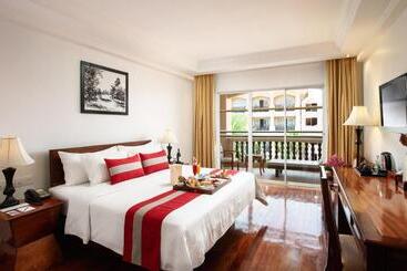 هتل Somadevi Angkor Premium