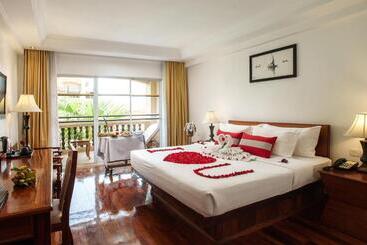 هتل Somadevi Angkor Premium