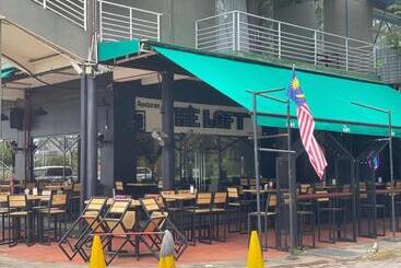 هتل Waterfront Boutique