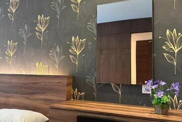 هتل Waterfront Boutique