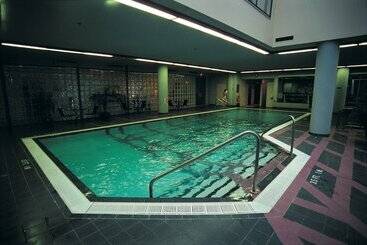 هتل Worldmark Vancouver The Canadian