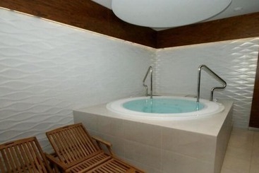 Irs Royal Apartments   Irs Kwartal Kamienic