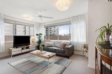 Link Portside Wharf Apartment - Milton