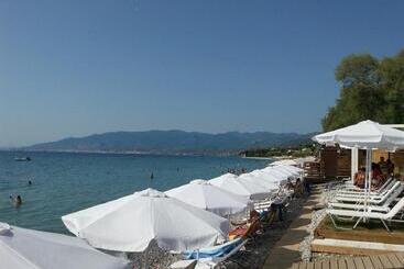 Mantinia Bay