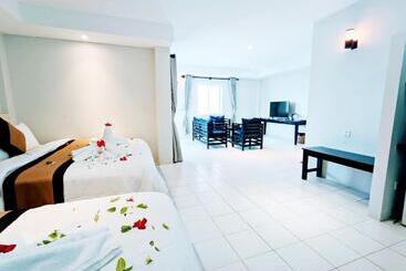 Mary Beach Hotel & Resort