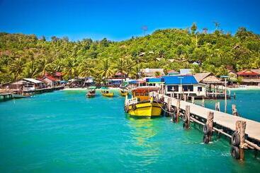 Mary Beach Hotel & Resort