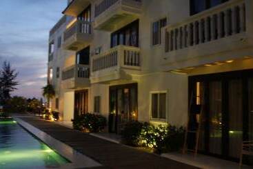 Mary Beach Hotel & Resort