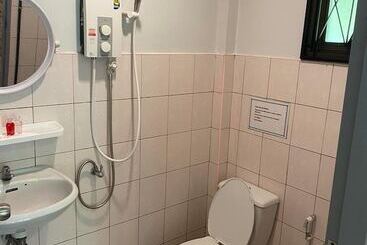 Pensjonat Khao Sok Jungle Huts Resort