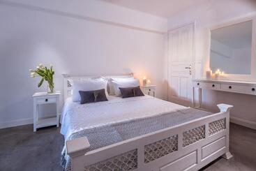 پانسیون Mykonos No5 Luxury Suites & Villas