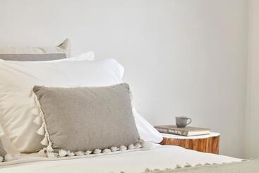 پانسیون Mykonos No5 Luxury Suites & Villas