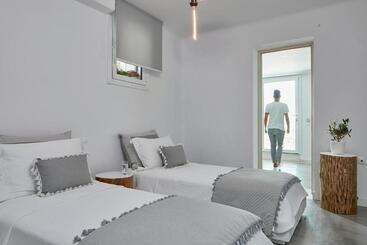 پانسیون Mykonos No5 Luxury Suites & Villas