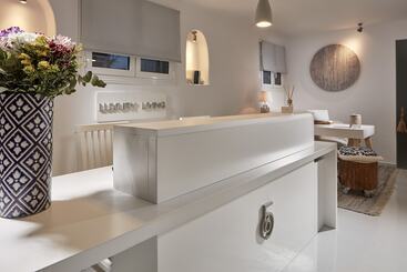 پانسیون Mykonos No5 Luxury Suites & Villas