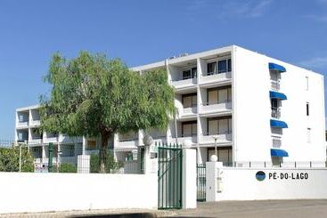 استراحتگاه Parque Mourabel  Pe Do Lago  Oasis Village