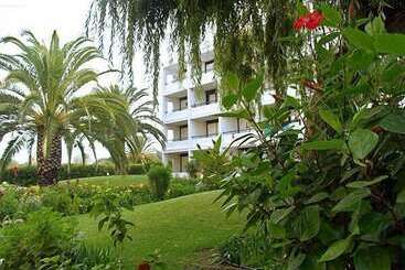 استراحتگاه Parque Mourabel  Pe Do Lago  Oasis Village