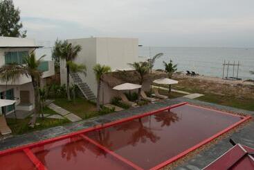 استراحتگاه Red Z The Ocean