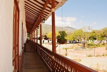 هتل Caseron Del Parque