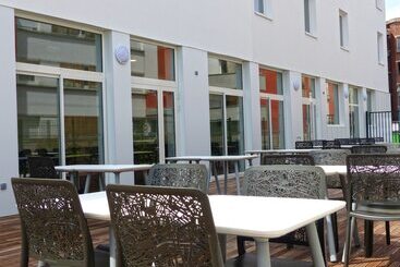 هتل B&b Home Paris Mairie De Saint Ouen