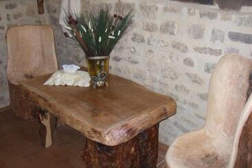 تختخواب و صبحانه Les Chambres De Pontfol   Chambres D Hôtes   Guest House