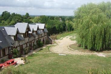 تختخواب و صبحانه Les Chambres De Pontfol   Chambres D Hôtes   Guest House