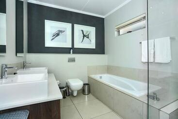 Epic Lifestyle Apartment Sandton