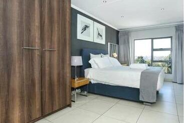 Epic Lifestyle Apartment Sandton