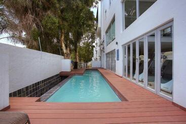 Epic Lifestyle Apartment Sandton