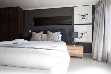 Epic Lifestyle Apartment Sandton