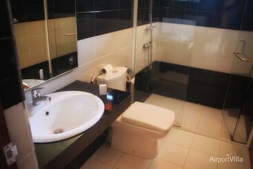 هتل Airport Villa