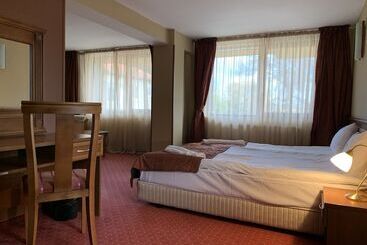 هتل Asteri Bansko