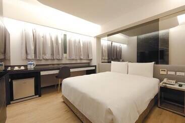 Hub Hotel Ximen Inn