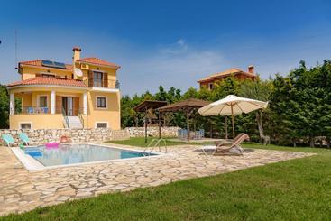 هتل Kefalonia Houses