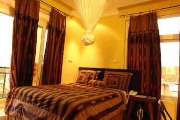 هتل Kwetu Residence Inn