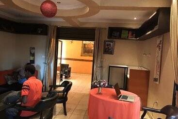 هتل Kwetu Residence Inn