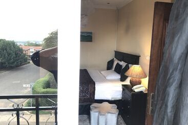 هتل Kwetu Residence Inn