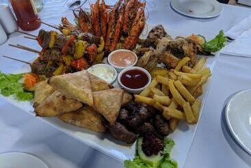 هتل Lake Safari Lodge
