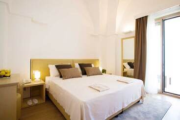هتل Masseria La Cornula