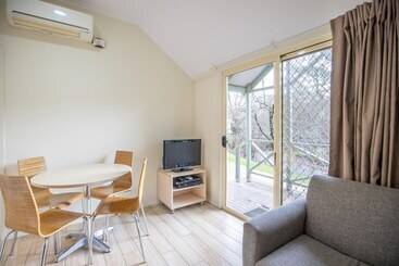 هتل Nrma Bright Holiday Park