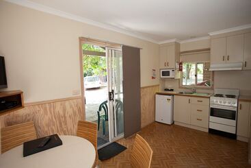 هتل Nrma Bright Holiday Park