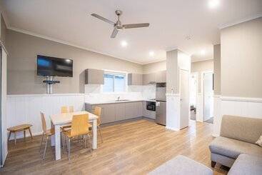 هتل Nrma Bright Holiday Park