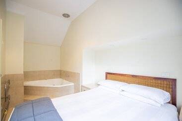 هتل Nrma Bright Holiday Park