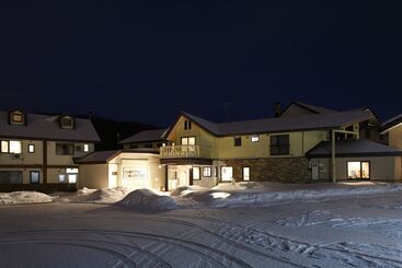 هتل Resort Inn North Country