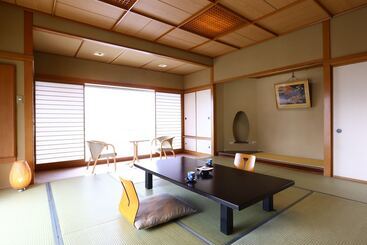 Aburaya Ryokan