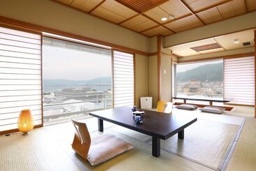 Aburaya Ryokan