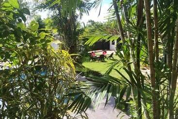 La Pernela Beachfront Resort
