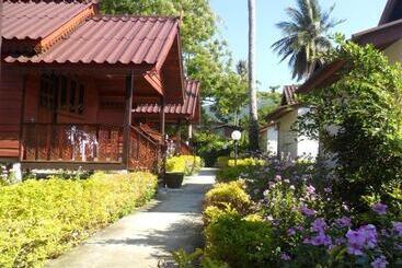 Lipe Power Beach Resort