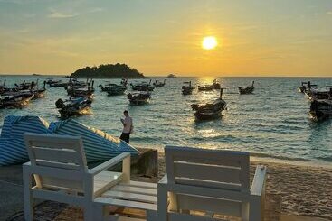 Lipe Power Beach Resort