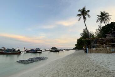 Lipe Power Beach Resort