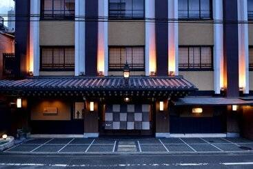 Nishiyama Ryokan   Established In 1953