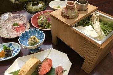 Nishiyama Ryokan   Established In 1953
