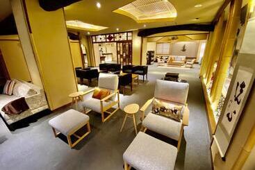 Nishiyama Ryokan   Established In 1953